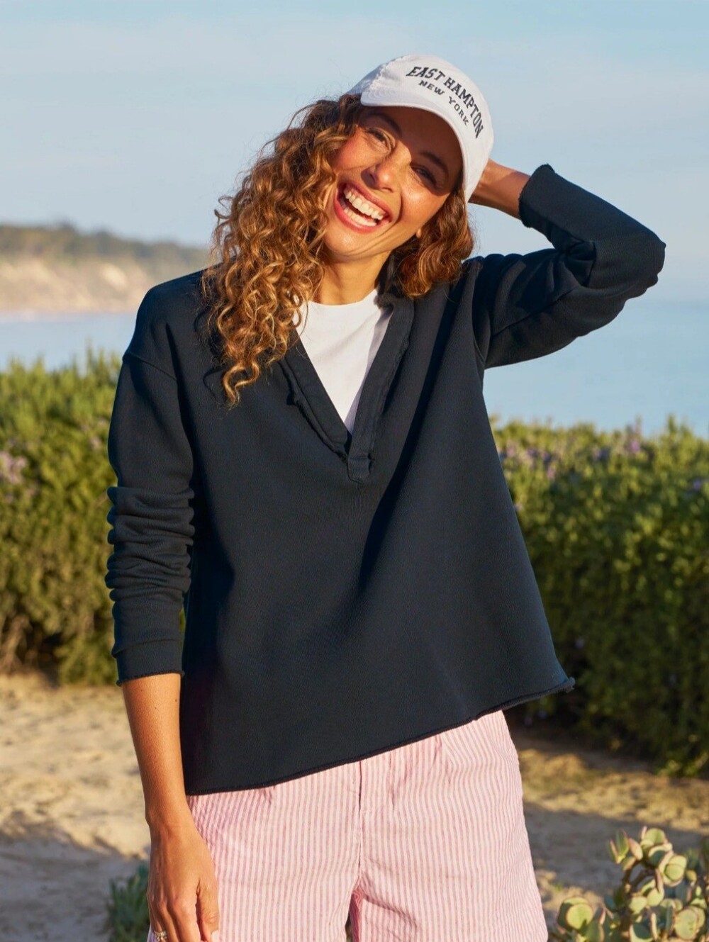 FRANK AND EILEEN PATRICK POPOVER HENLEY SWEATSHIRT